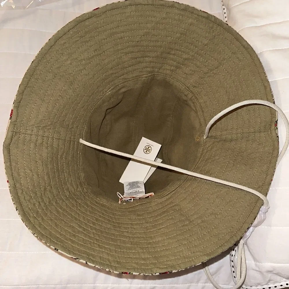 Tory Burch OS Beige Tan Red Monogram Embroidered Climbing Rose Bucket Hat
